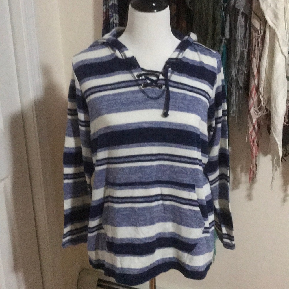 Hooded casual sweater